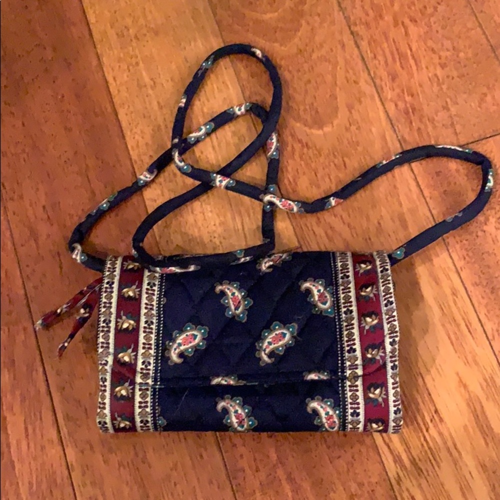 Vera Bradley In Navy.
